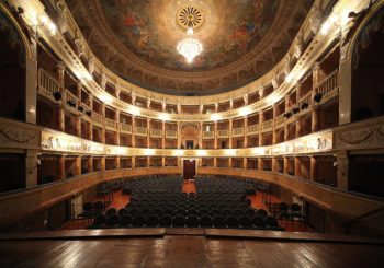 La historia del teatro Faenza