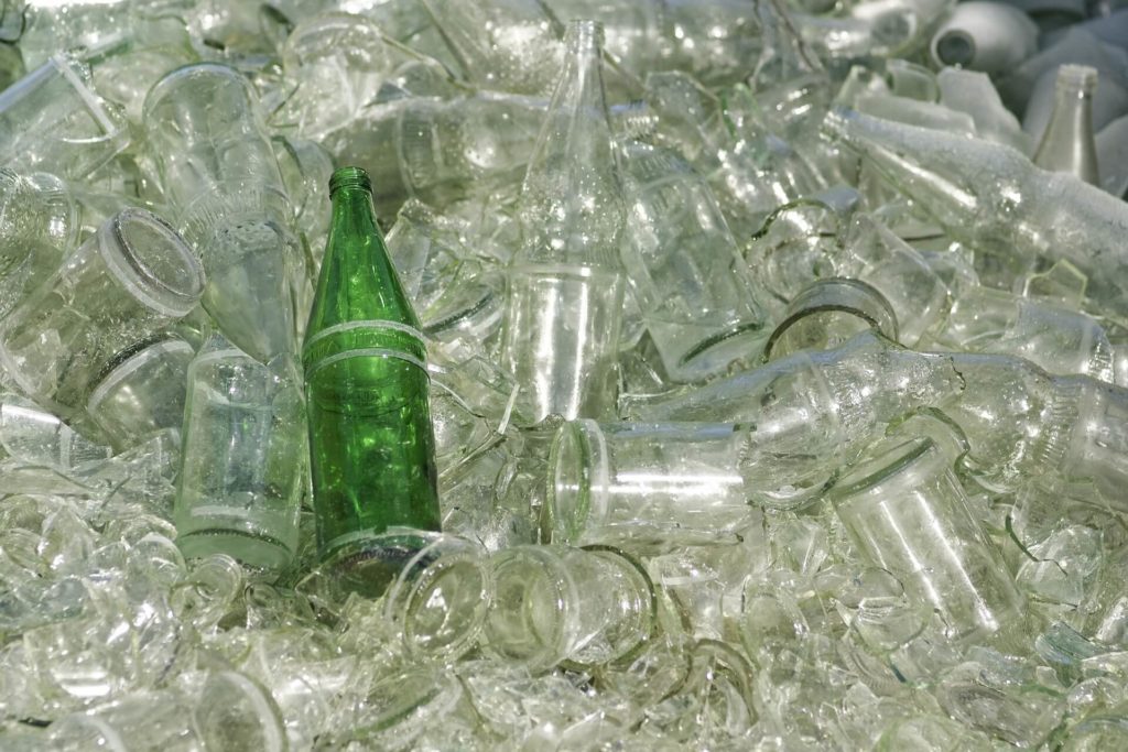 Cómo reciclar vidrio en el hogar